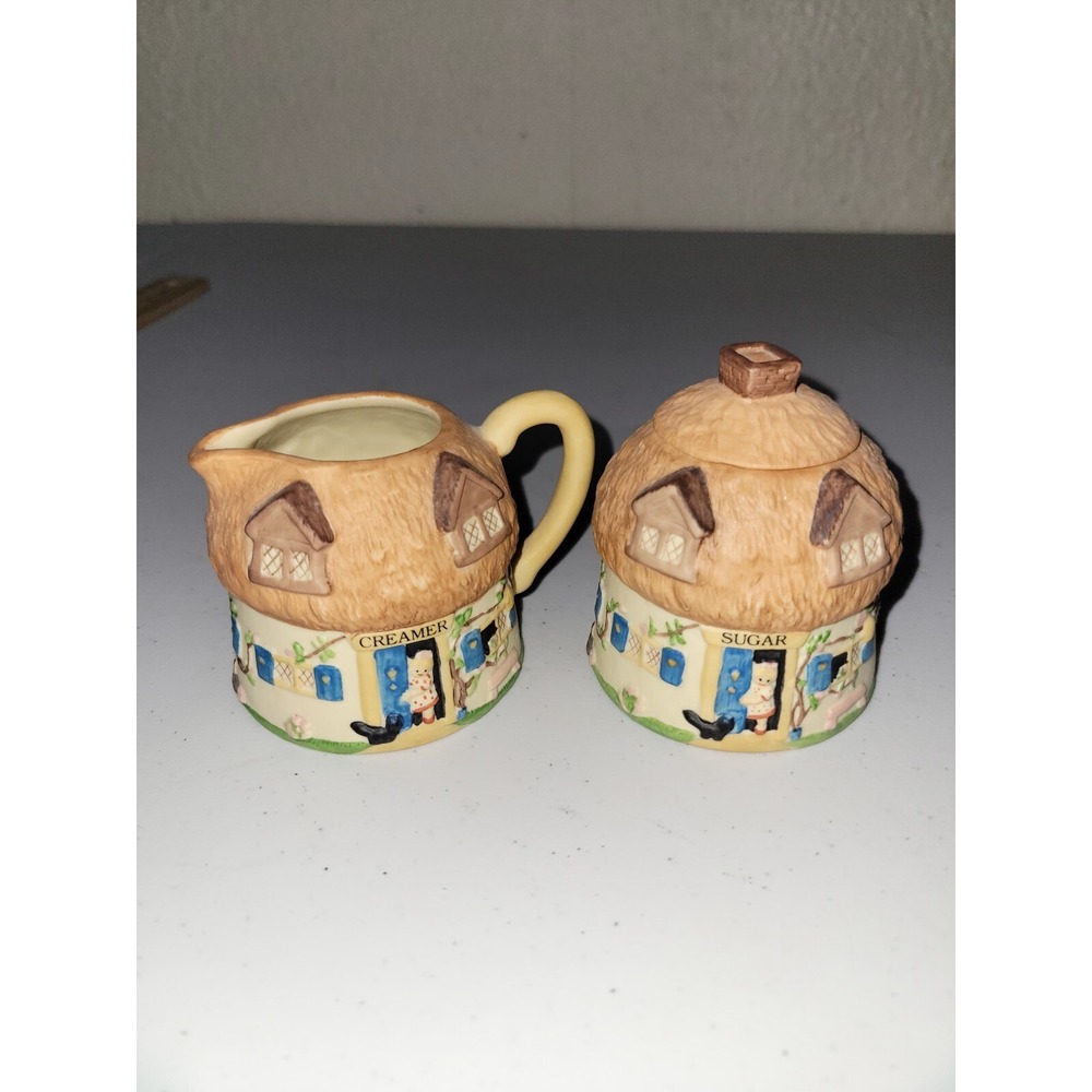 Enesco Ceramic Small Creamer and Sugar‎ Set